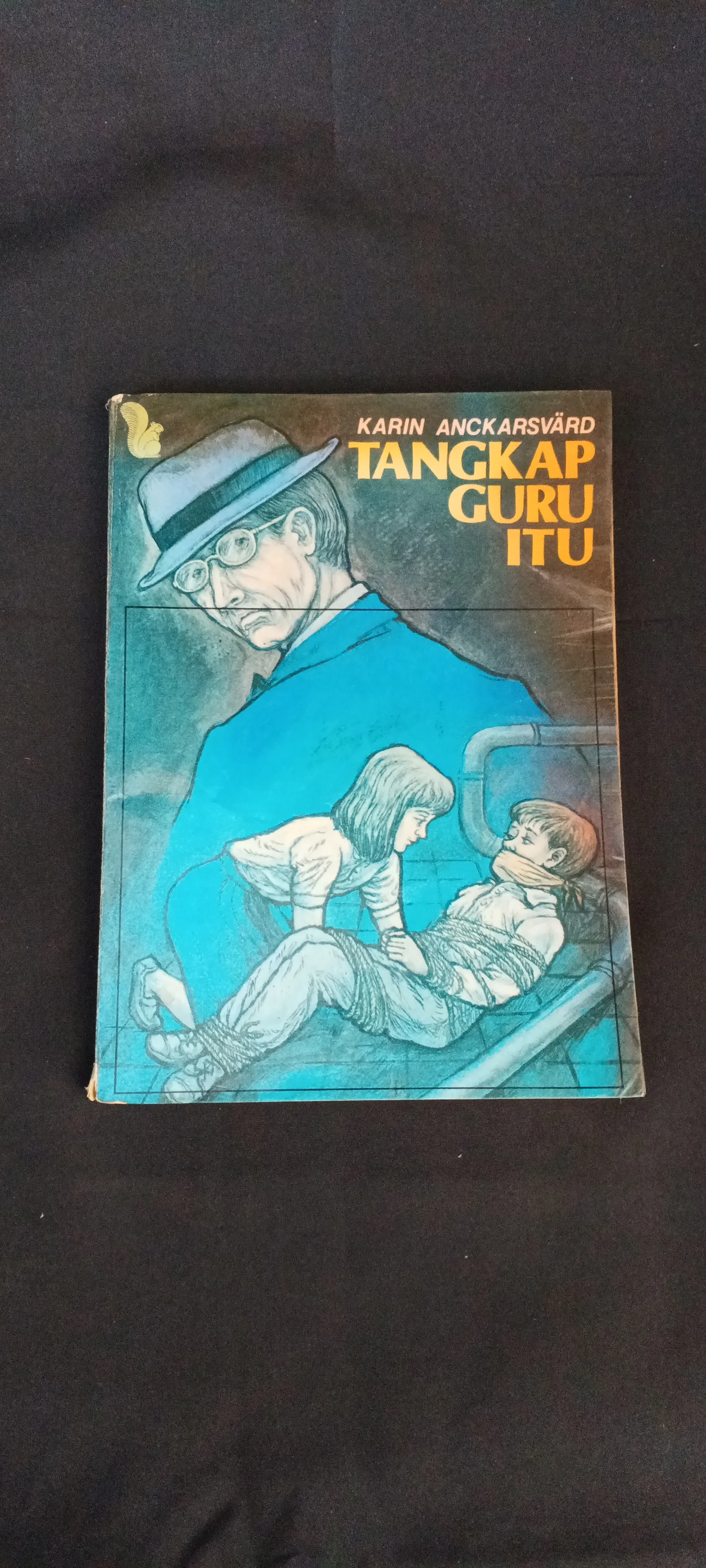 TANGKAP GURU ITU