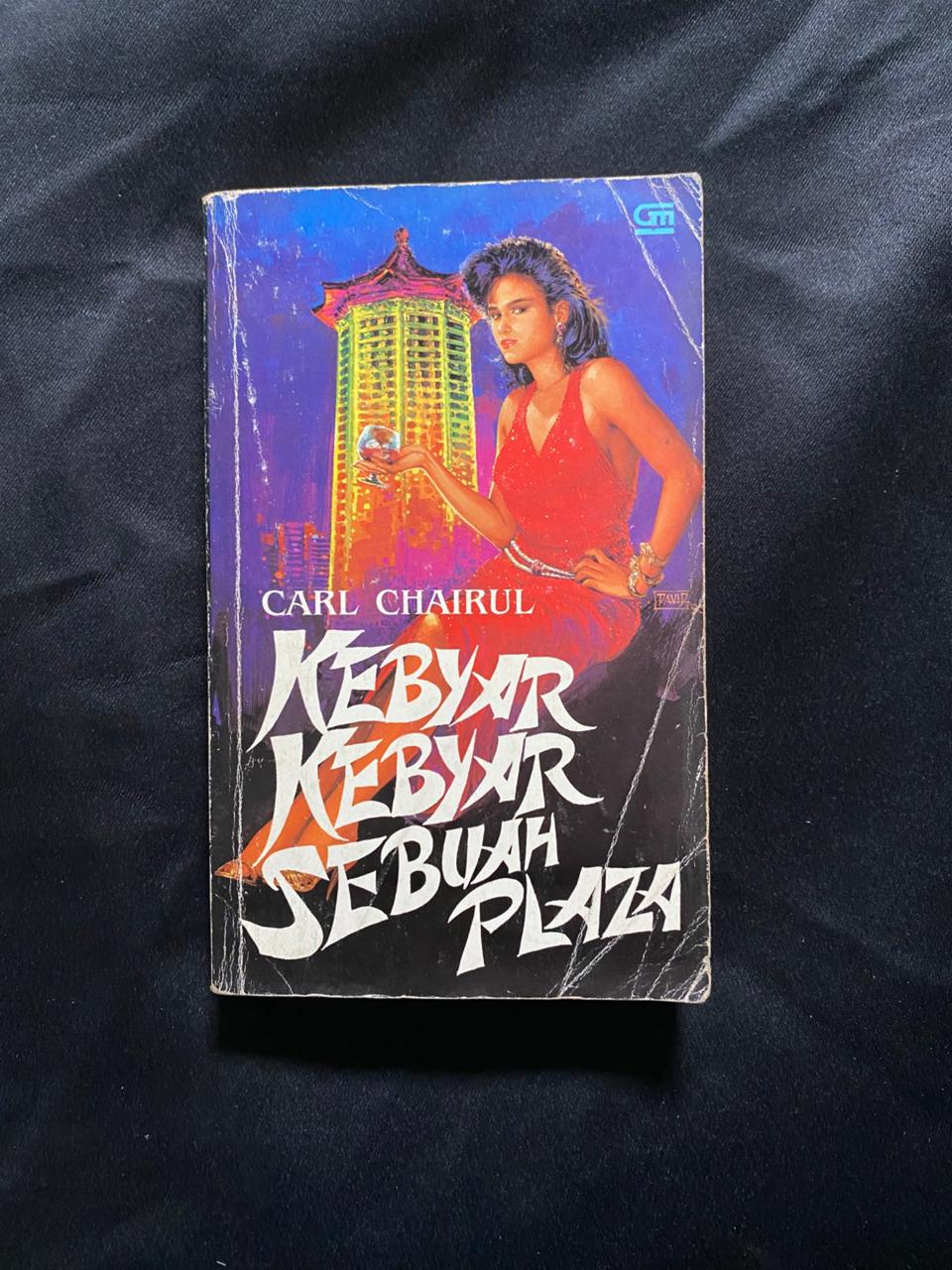 Kebyar-Kebyar Sebuah Plaza